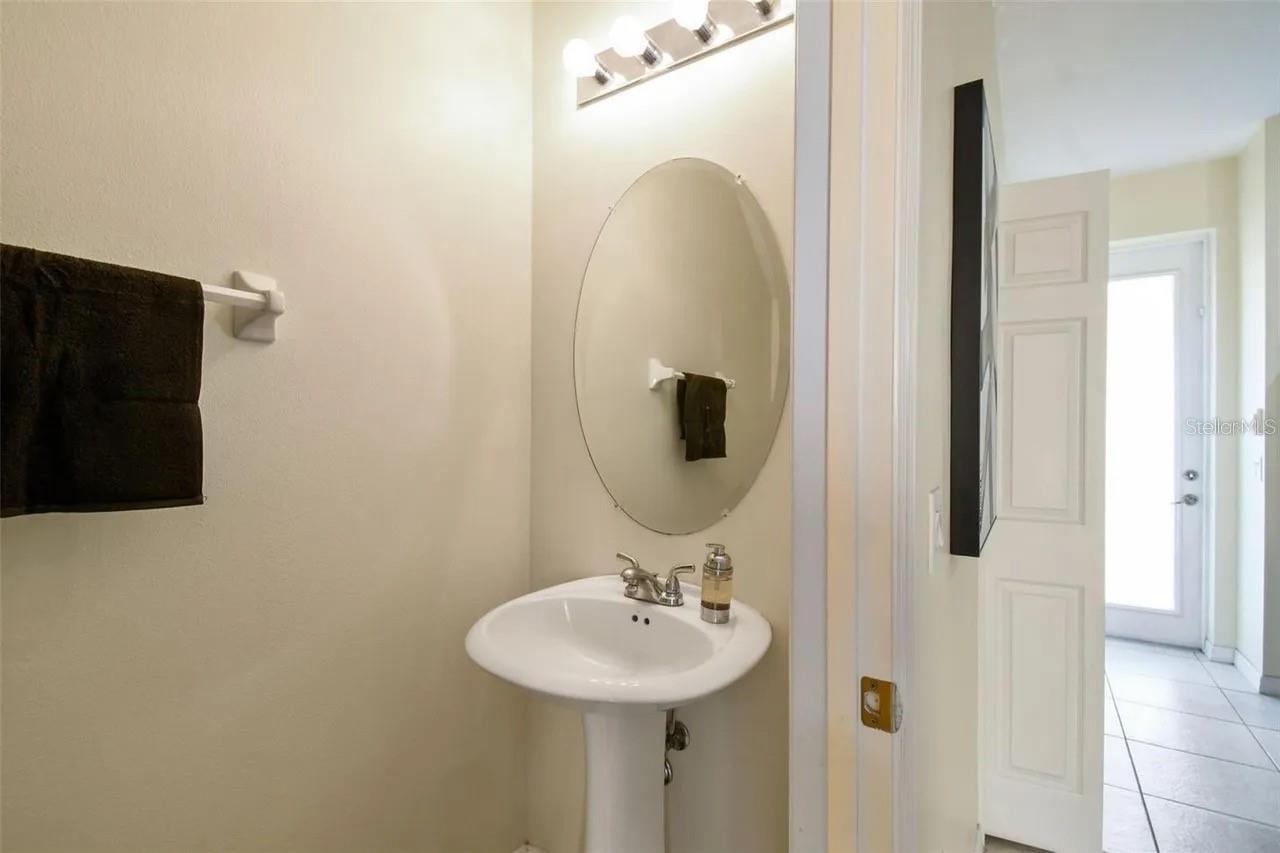 SIGNATURE LKS-PCL 01D PH 01 - Residential