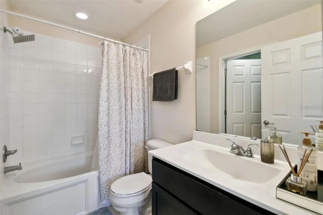 SIGNATURE LKS-PCL 01D PH 01 - Residential