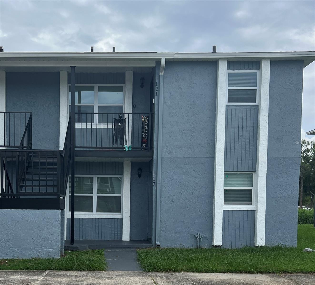 *Move in now and enjoy your 1st month FREE with a 12-month lease* Welcome home! This fantastic 2-bedroom, 2-bath home is available for immediate move in! Located conveniently in the desirable community of Winter Springs, this property features a comfortable layout with well apportioned bedrooms and bathrooms, a lovely kitchen with lots of counter and cabinet space, and many desirable features such as in-unit laundry. Act now! This one won’t last long! All applicants are required to do a credit and background check. Renters insurance is required.