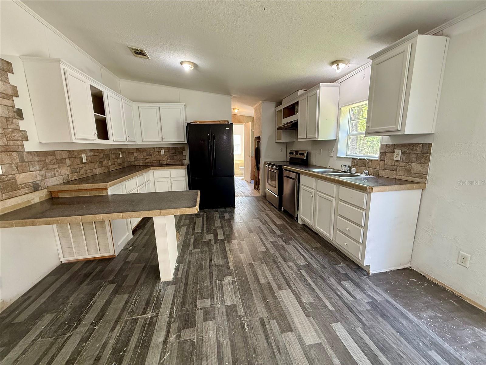 SHARDEN ACRES 1ST ADD - Residential