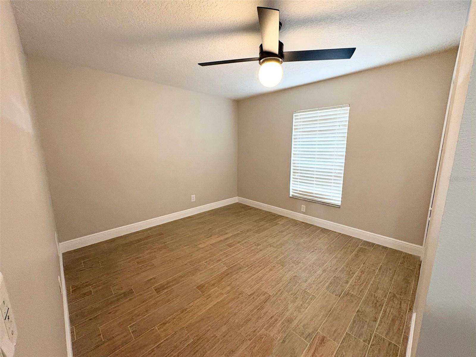 LOUISA POINTE PH 01 - Residential Lease