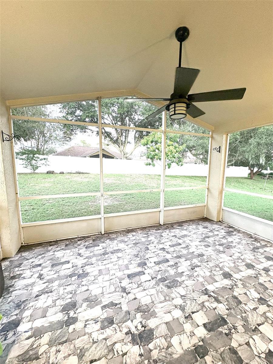 LOUISA POINTE PH 01 - Residential Lease