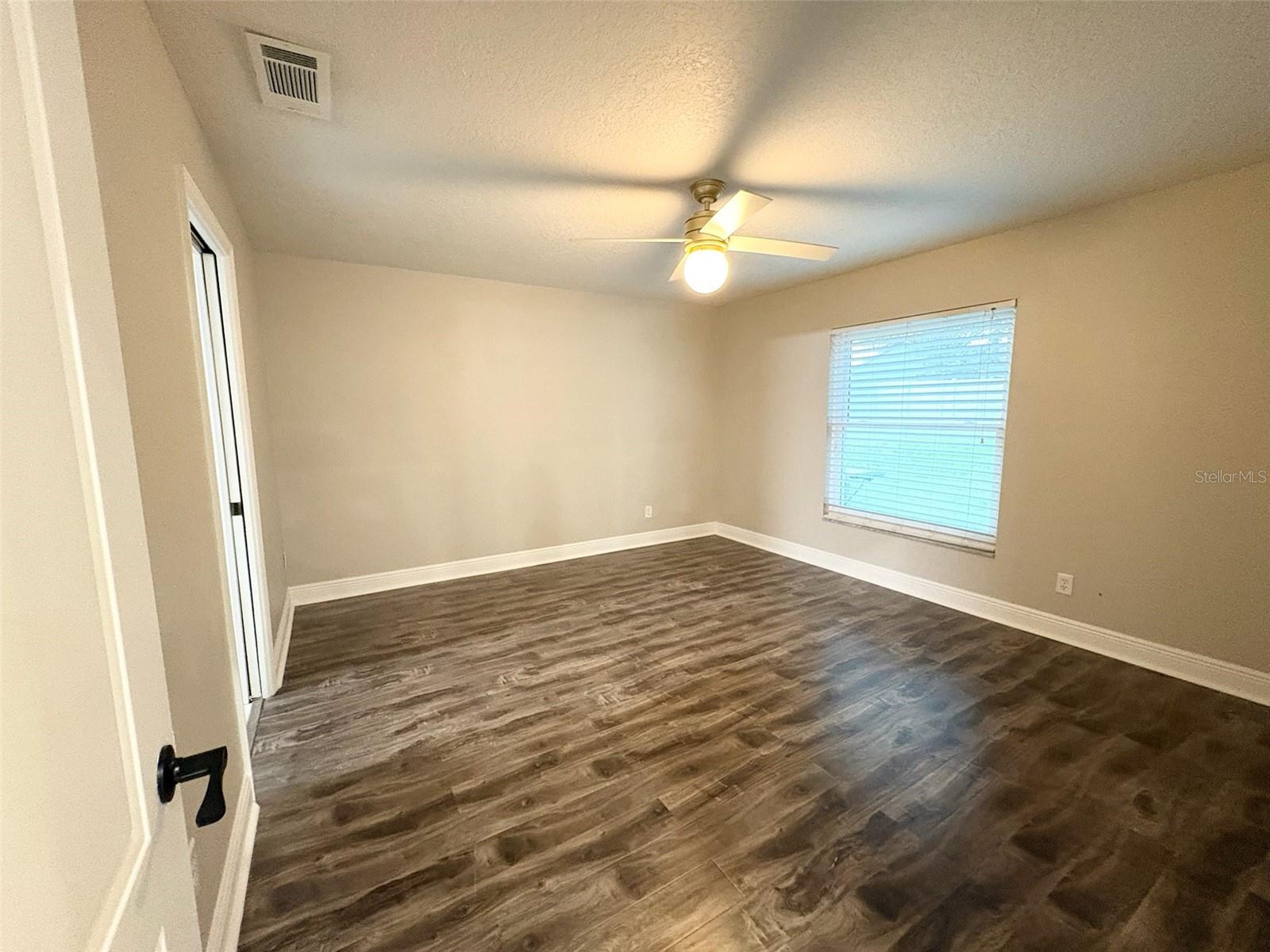 LOUISA POINTE PH 01 - Residential Lease