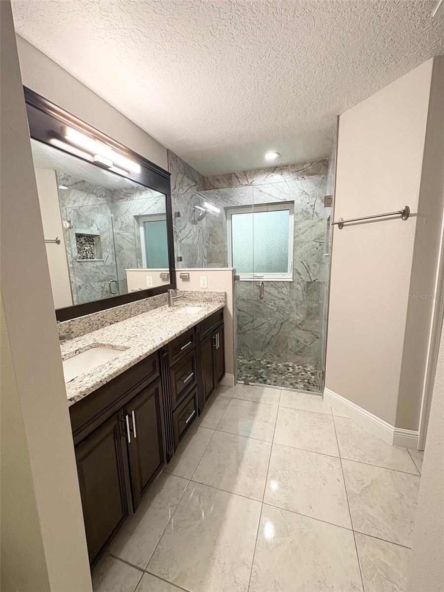 LOUISA POINTE PH 01 - Residential Lease