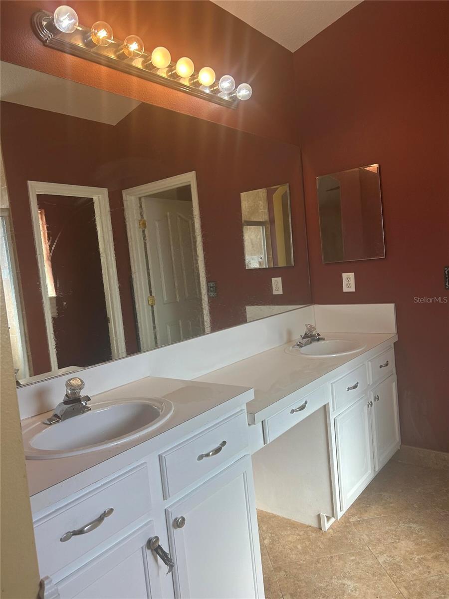 WESTCHASE SEC 211 - Residential