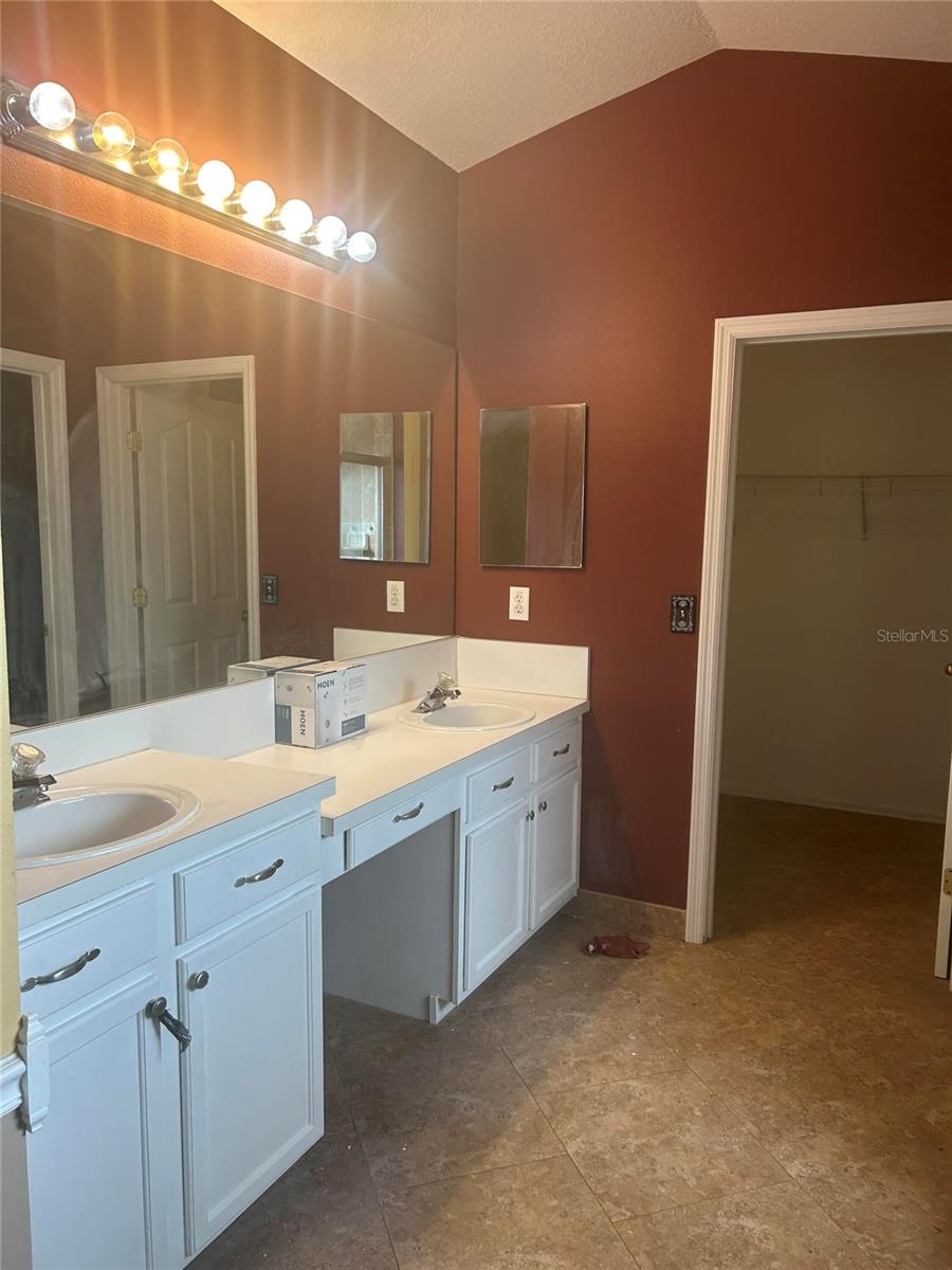 WESTCHASE SEC 211 - Residential