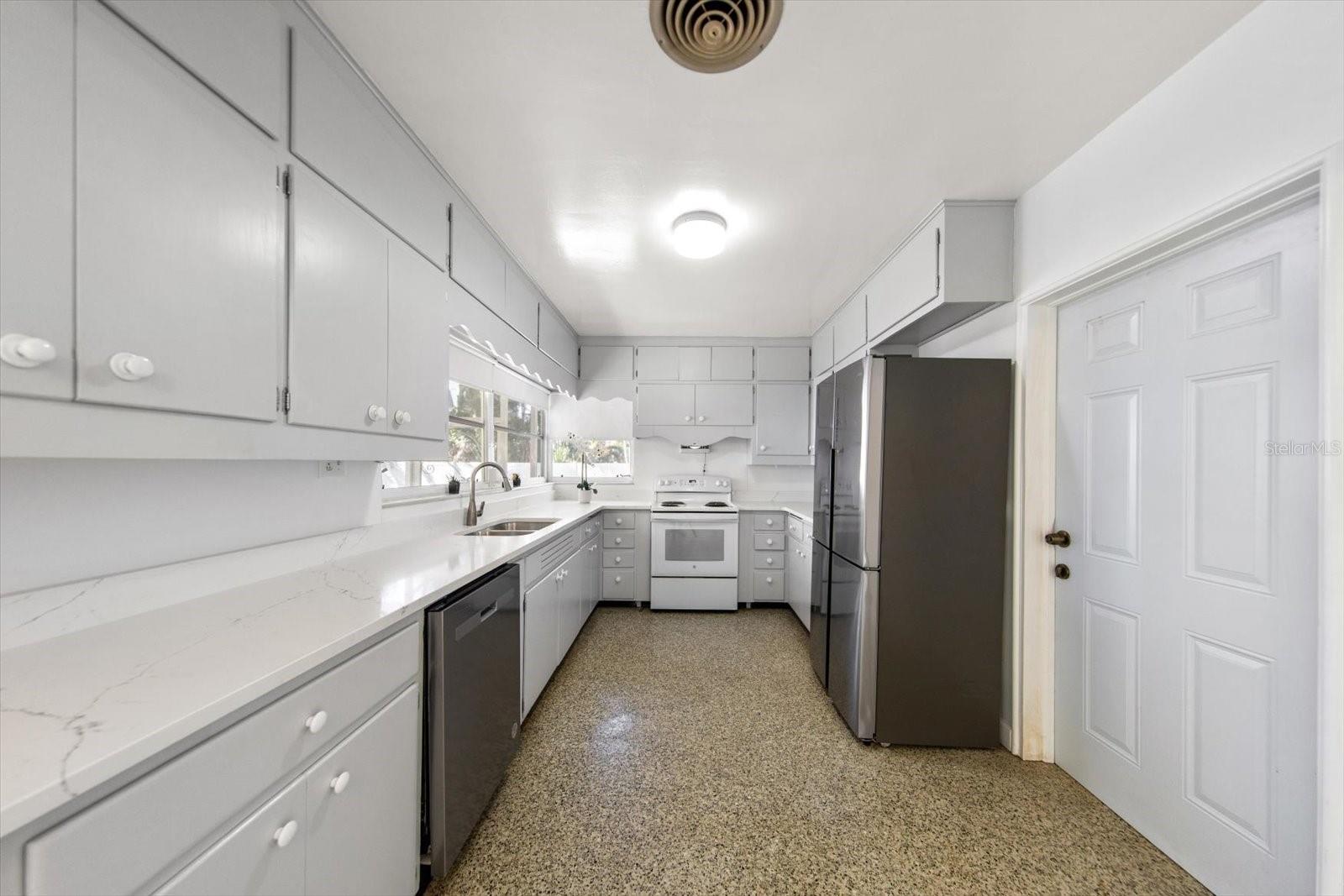 BELLEAIR BEACH - Residential