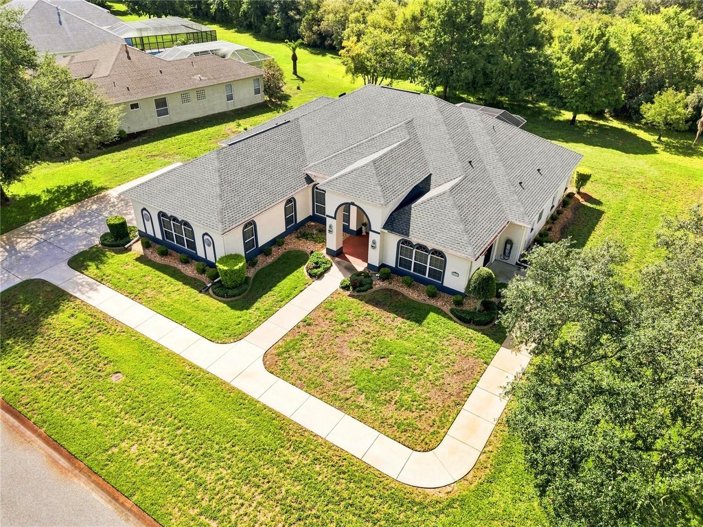 Photo of 8698 Mississippi Run, Weeki Wachee, FL 34613 (MLS # W7889282)