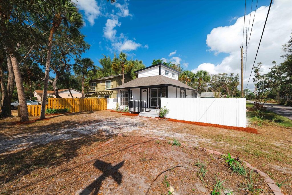 Photo of 1397 43rd Street, Sarasota, FL 34234 (MLS # O6349362)