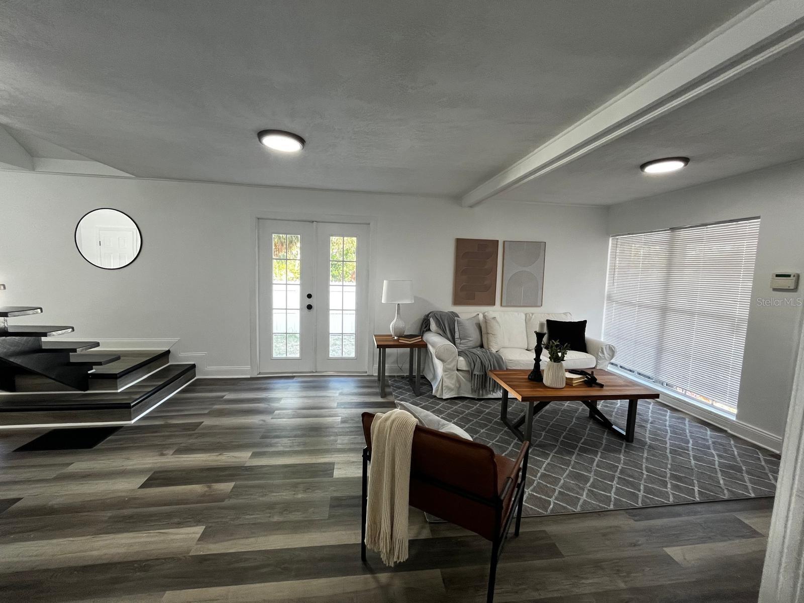 SUNNYBROOK - Residential