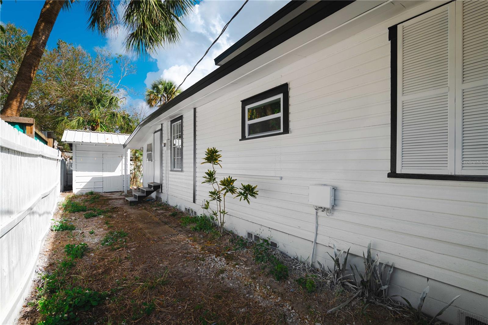 SUNNYBROOK - Residential