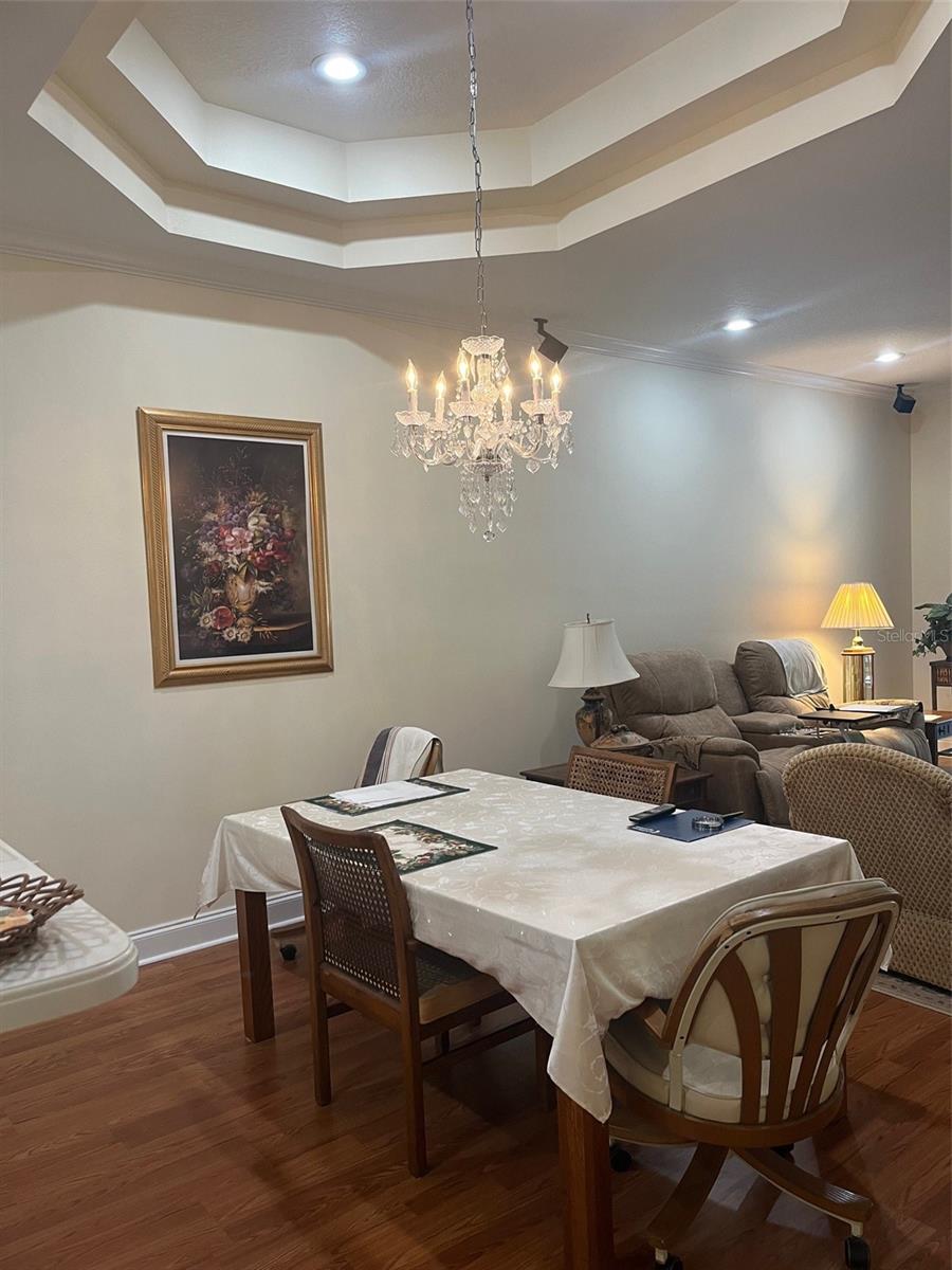 GROVES PH 03 CLUB VILLAS - Residential