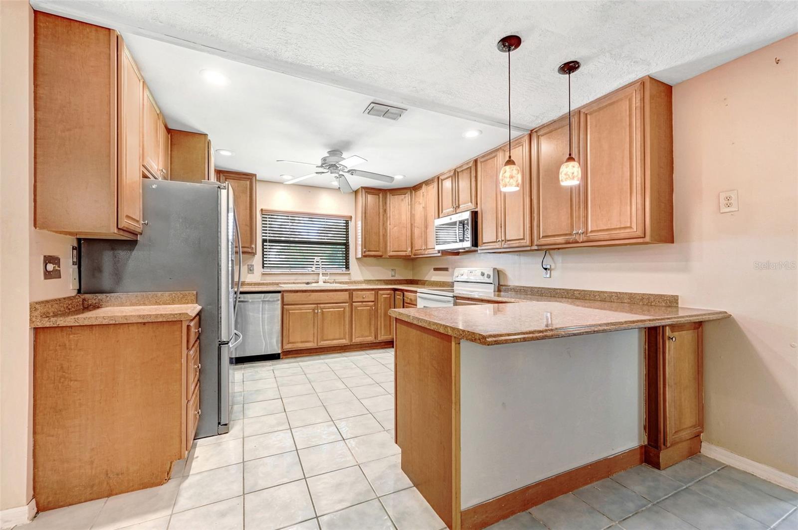 VILLA DE PALMAS UNIT 04 - Residential