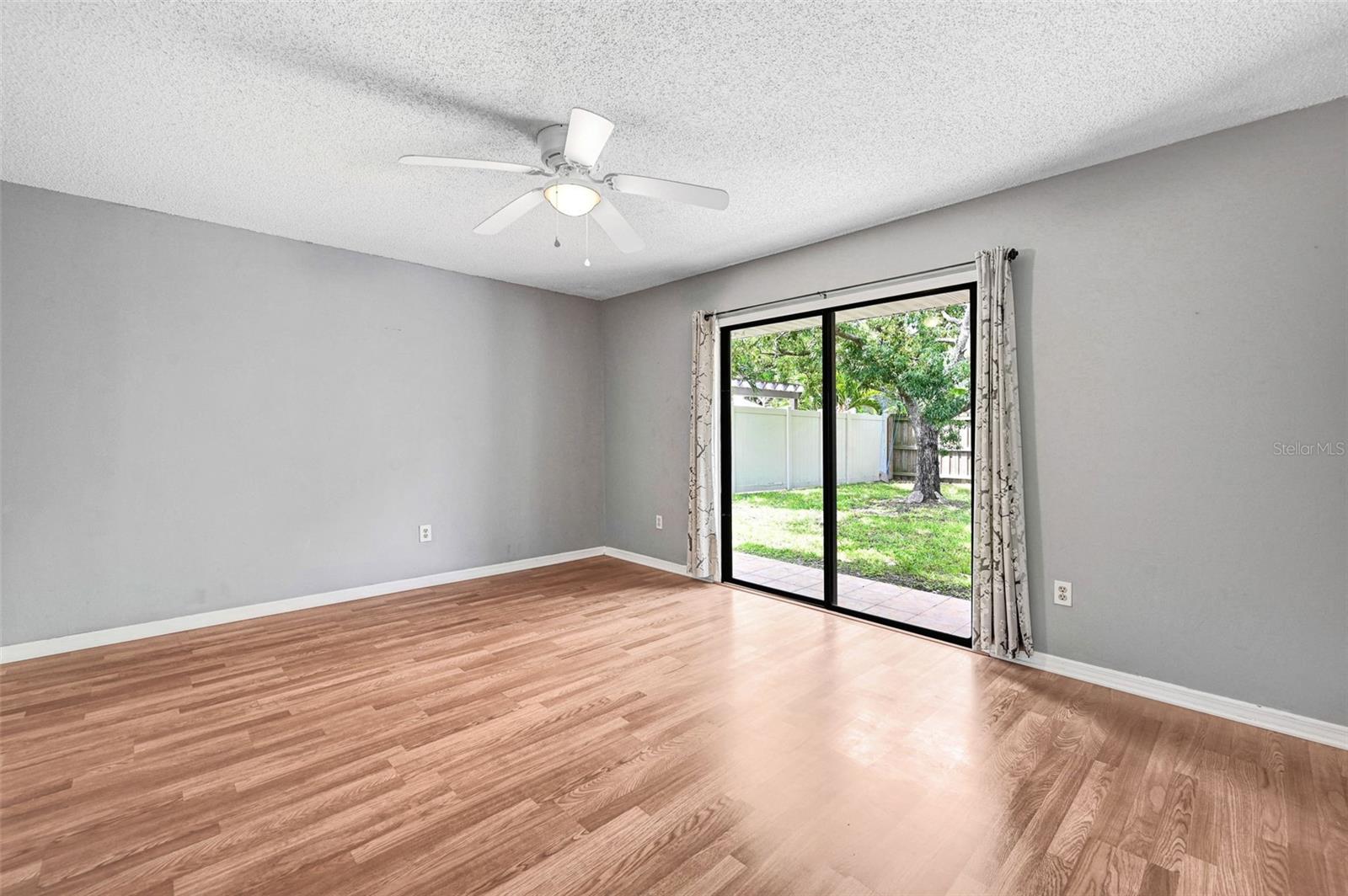 VILLA DE PALMAS UNIT 04 - Residential