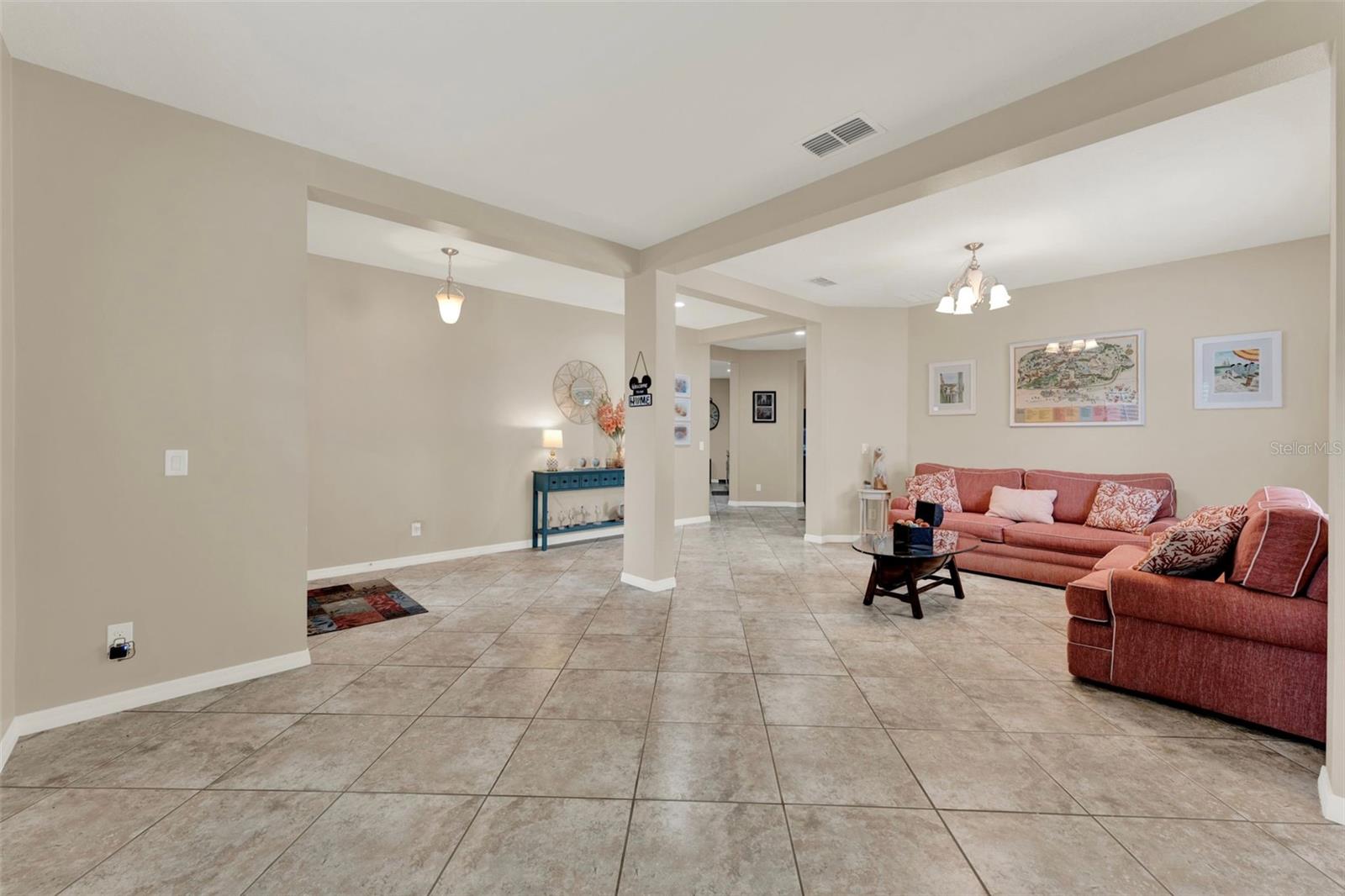 1692 BLUE GRASS BOULEVARD