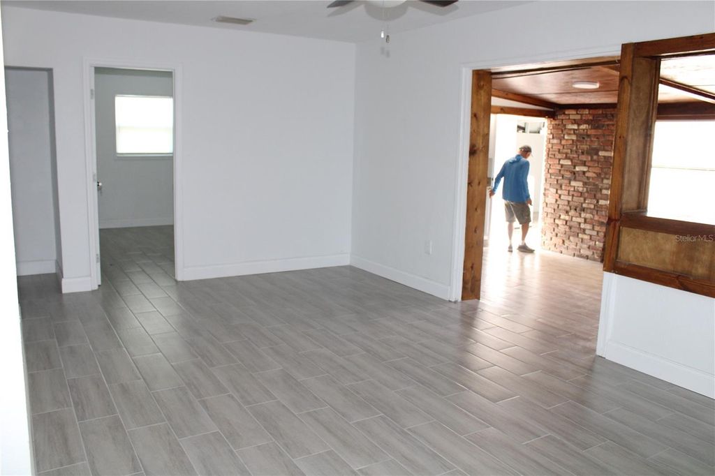 Photo of 10704 50th Avenue N, Seminole, FL 33708 (MLS # TB8458890)