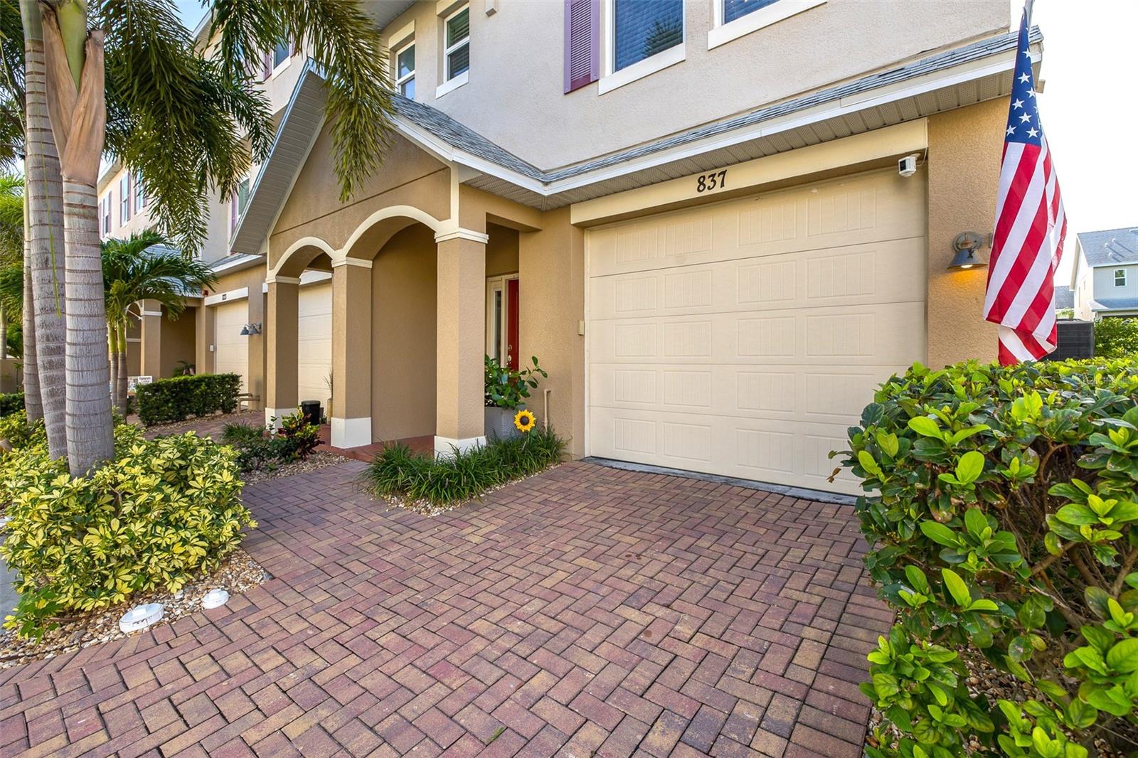 837 CALLISTA CAY LOOP