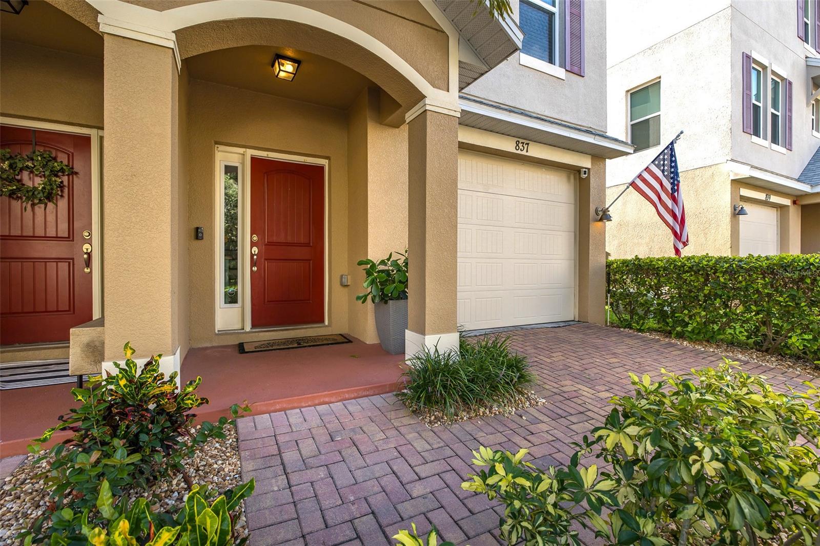 837 CALLISTA CAY LOOP