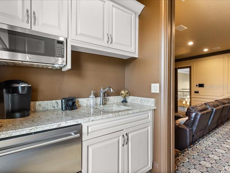 REUNION WEST VLGS NORTH - Residential