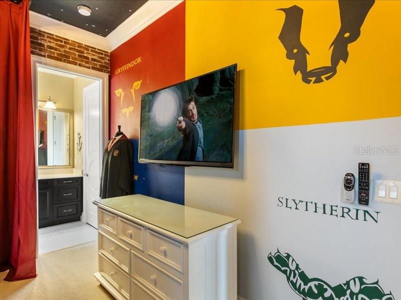 REUNION WEST VLGS NORTH - Residential