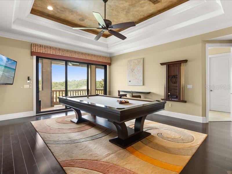 REUNION WEST VLGS NORTH - Residential