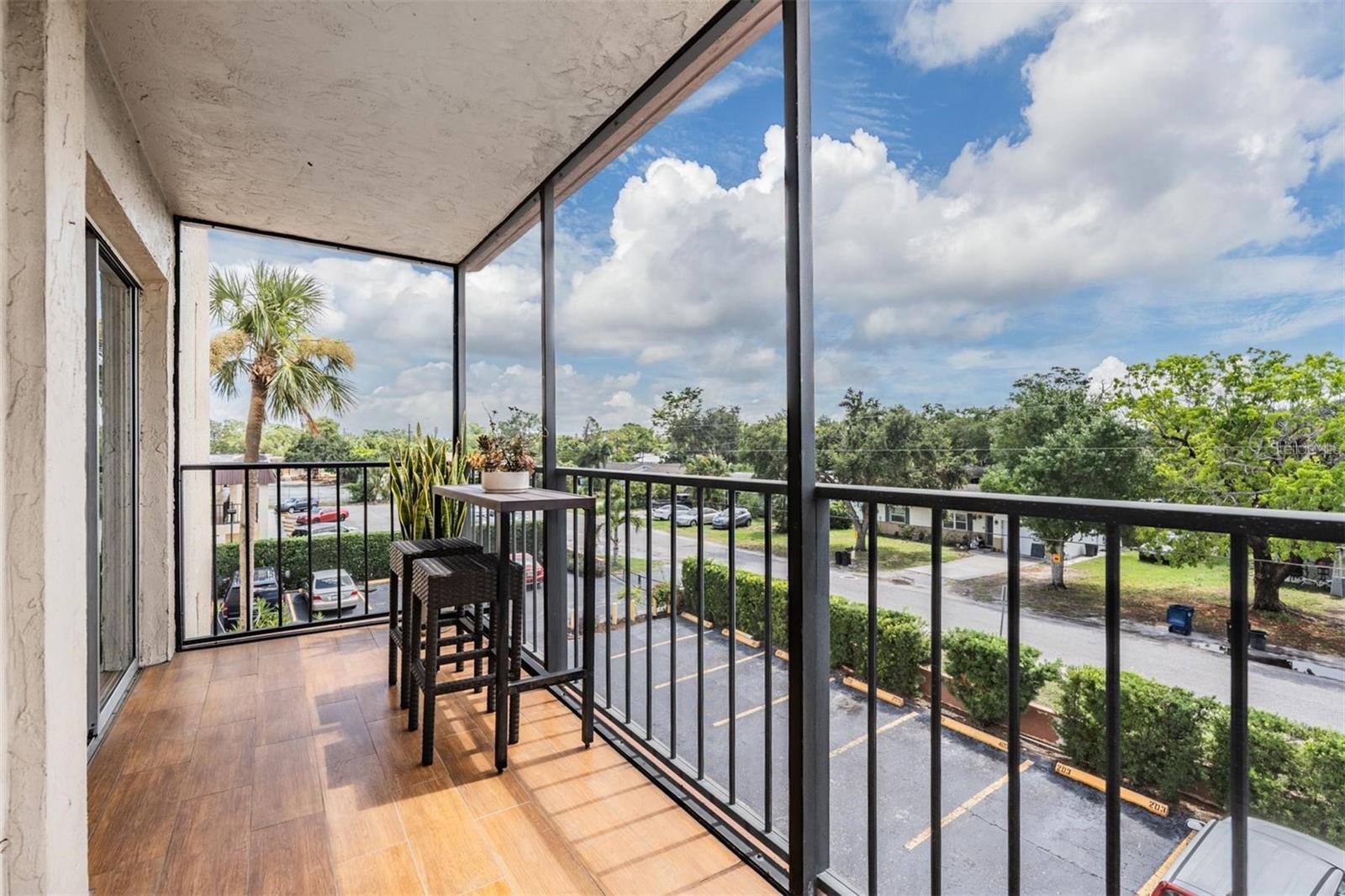 RAINTREE - Residential