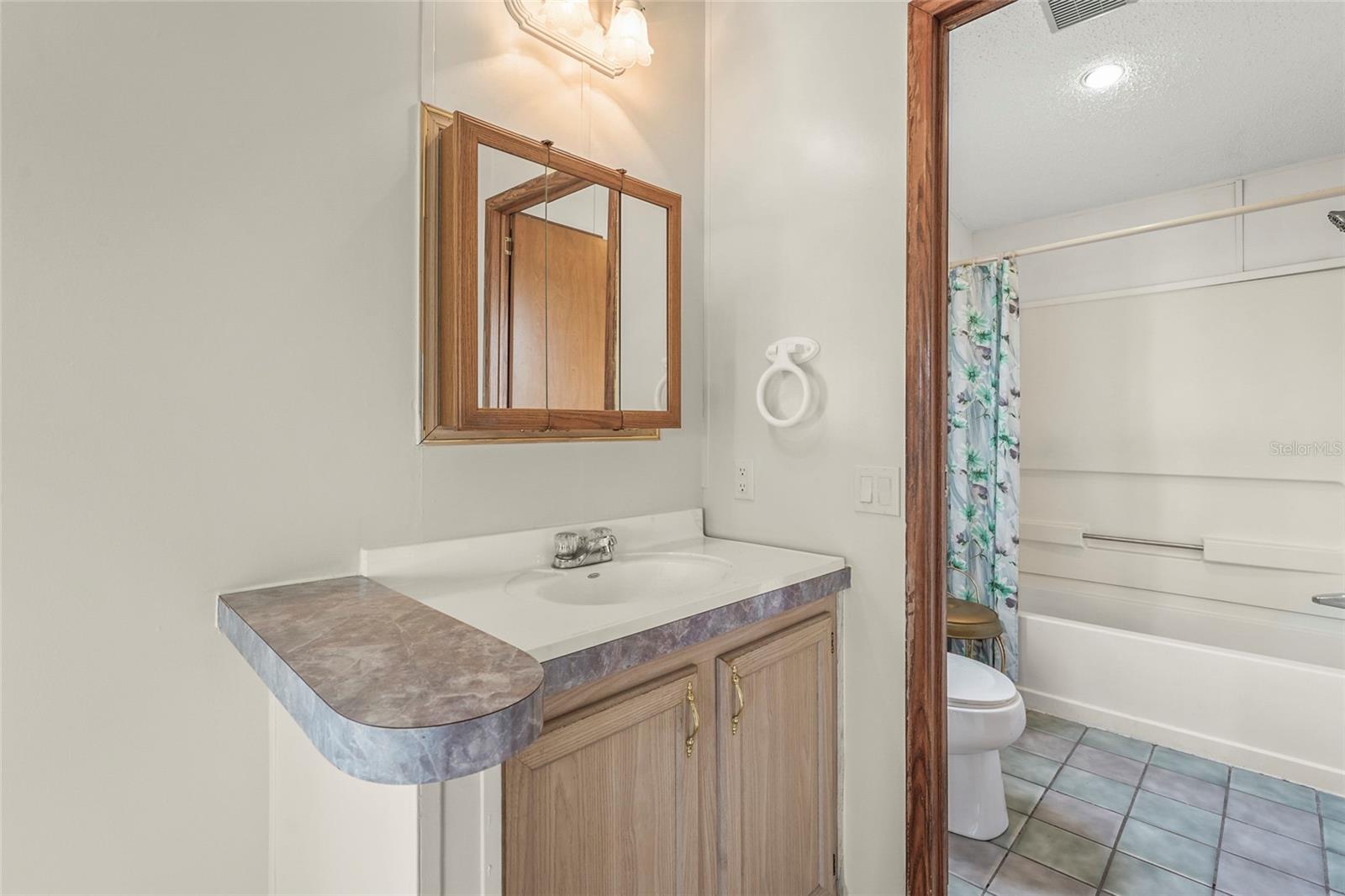 SKYWAY VILLAGE ESTATES CO-OP - Residential