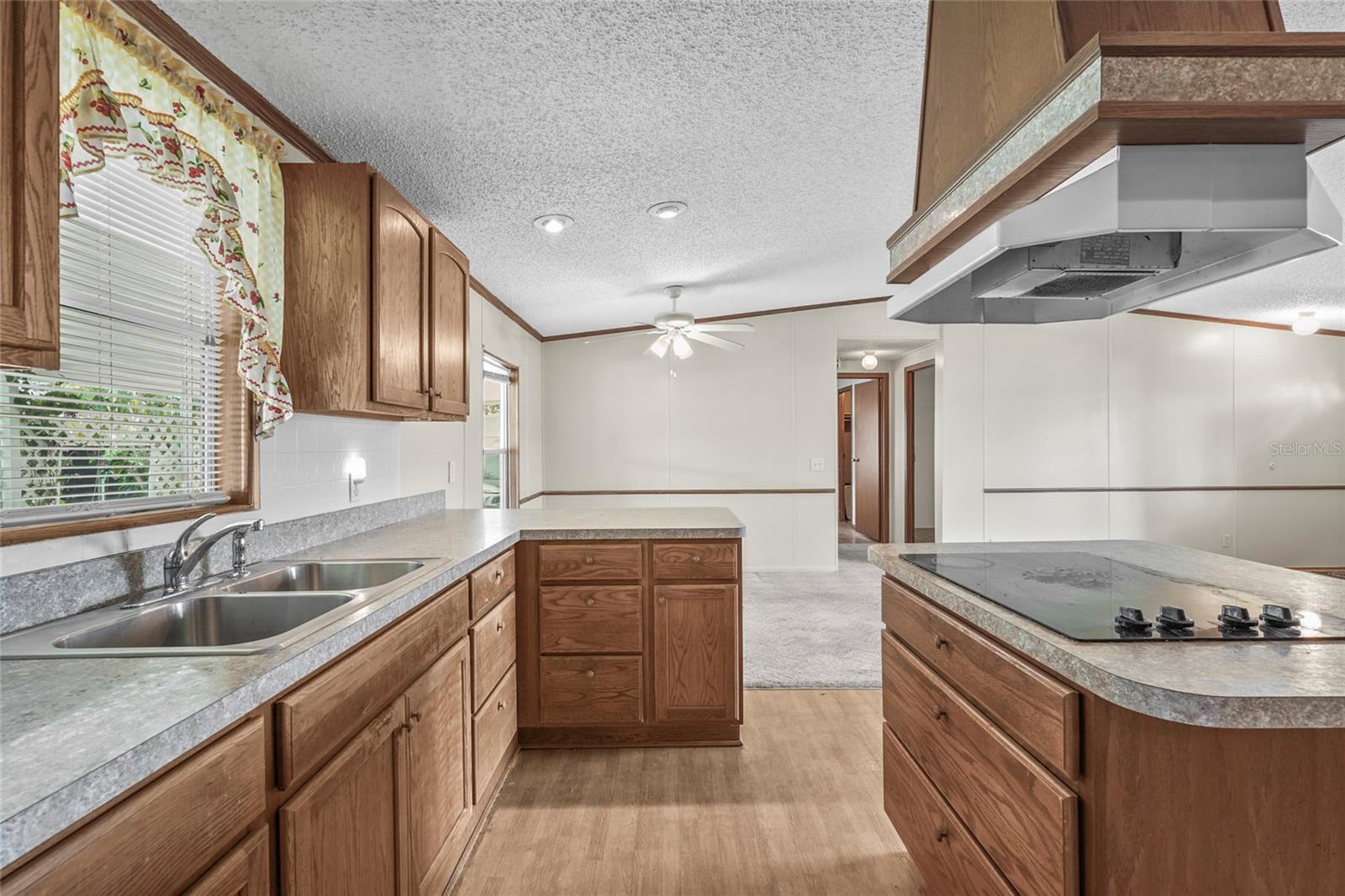 SKYWAY VILLAGE ESTATES CO-OP - Residential