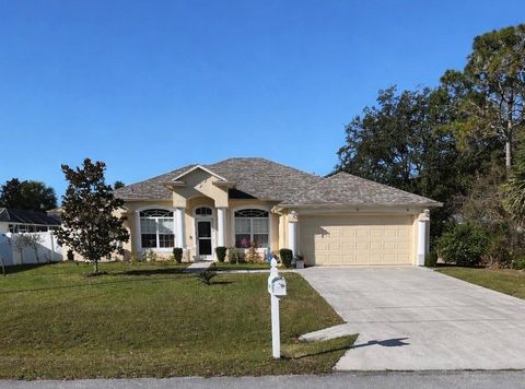Photo of 16 White Haven Lane, Palm Coast, FL 32164 (MLS # FC315848)
