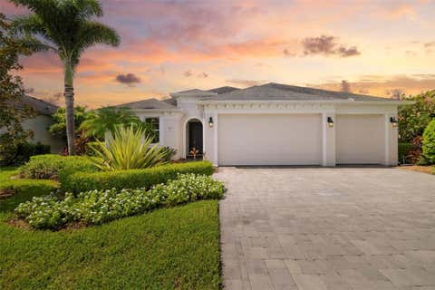 Photo of 332 Chantilly Trail, Bradenton, FL 34212 (MLS # A4702445)