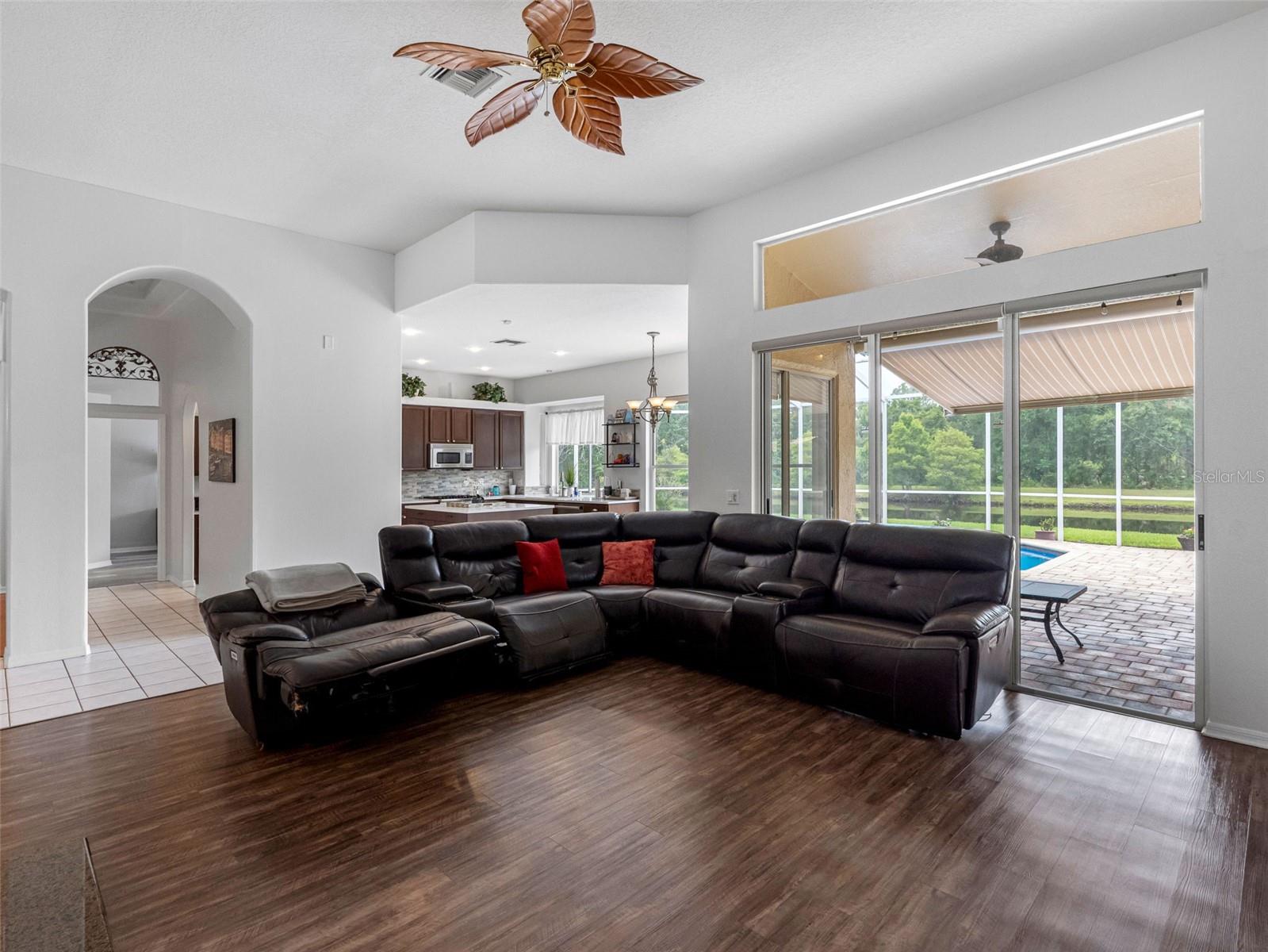 WESTCHASE SEC 110 - Residential