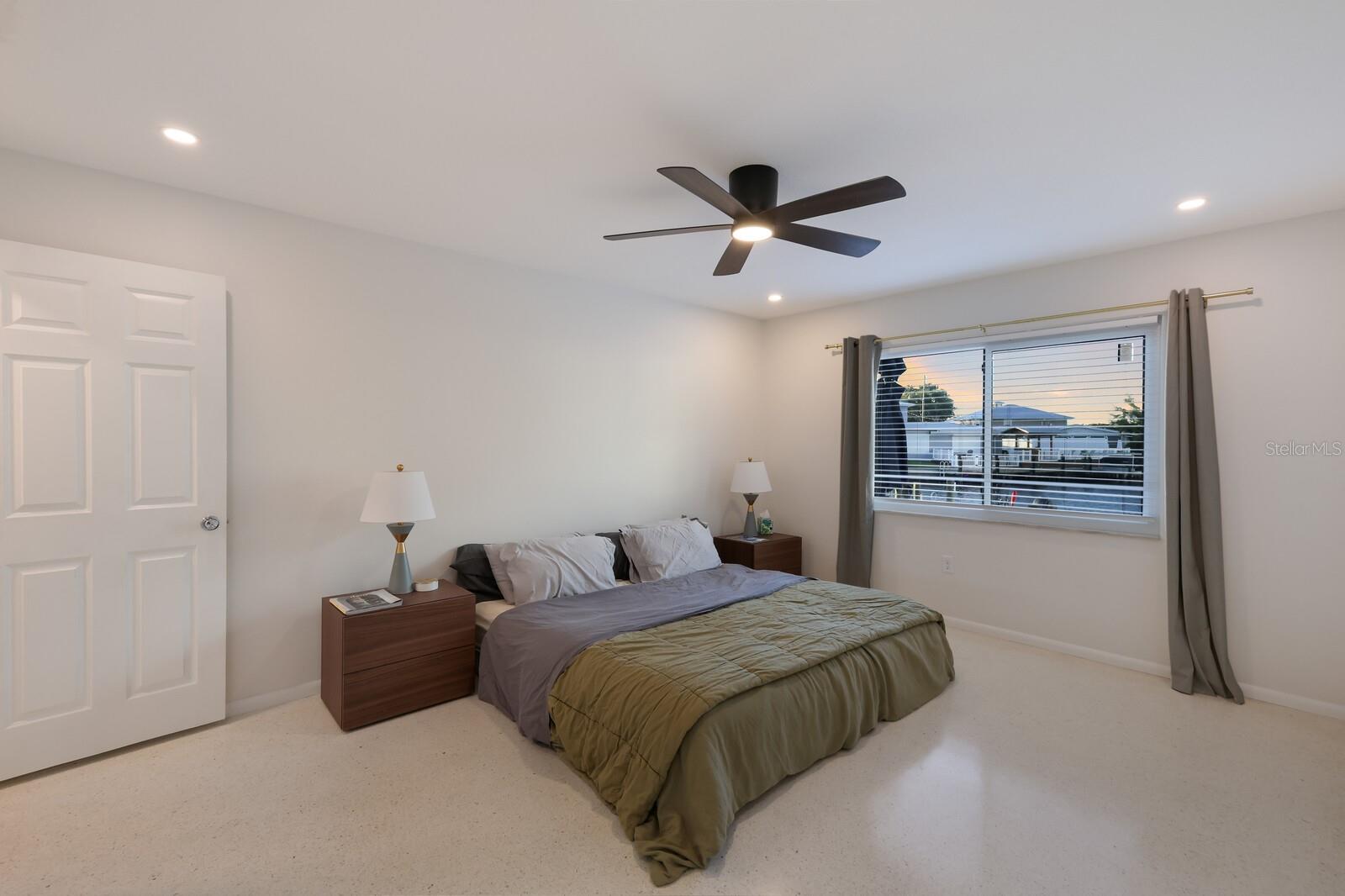 FLAMINGO CAY FIRST UNIT - Residential