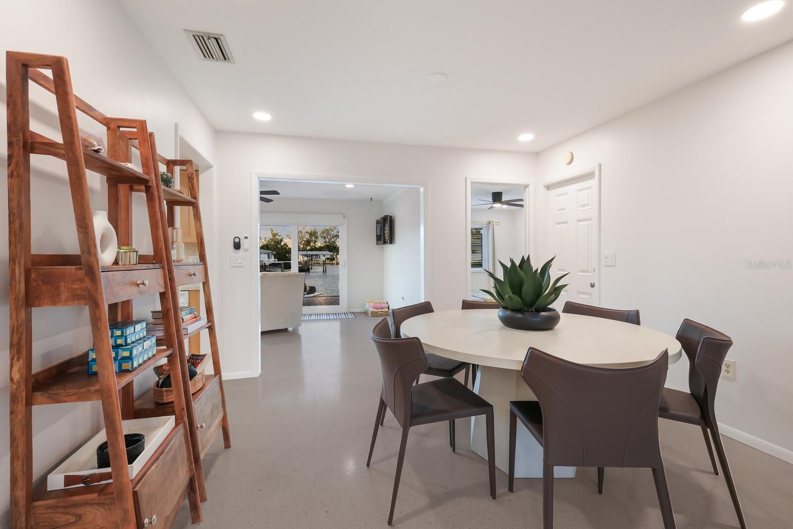 FLAMINGO CAY FIRST UNIT - Residential