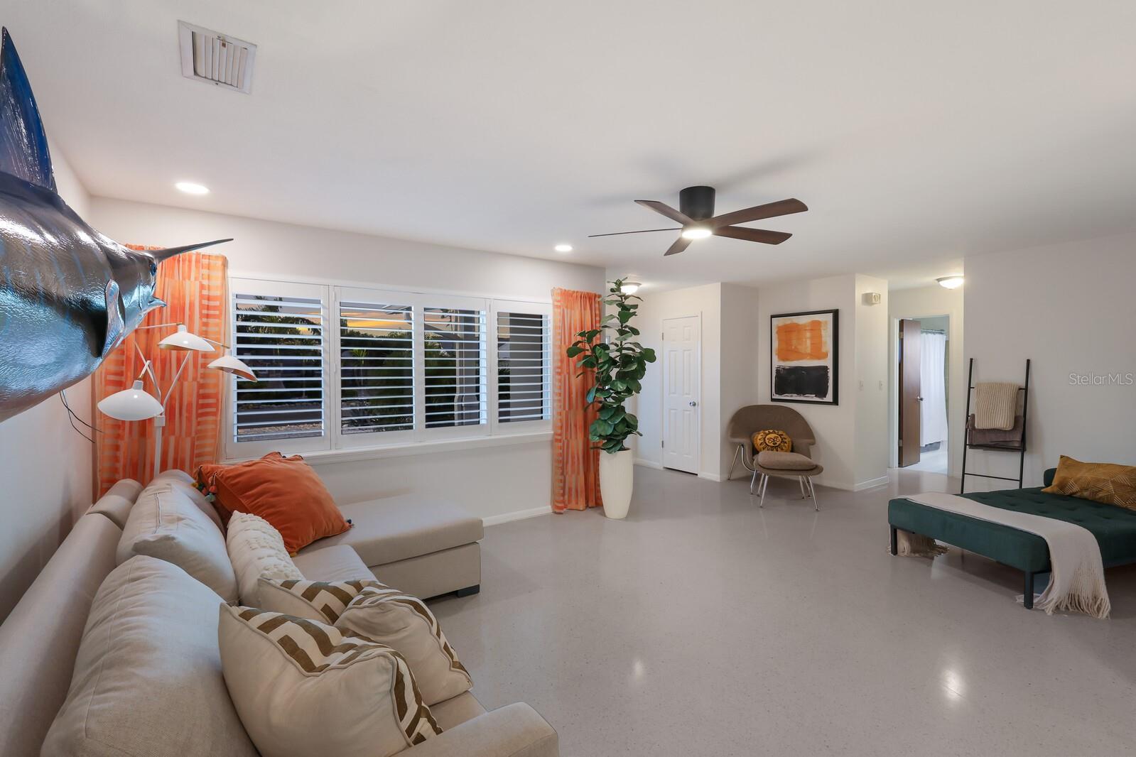 FLAMINGO CAY FIRST UNIT - Residential