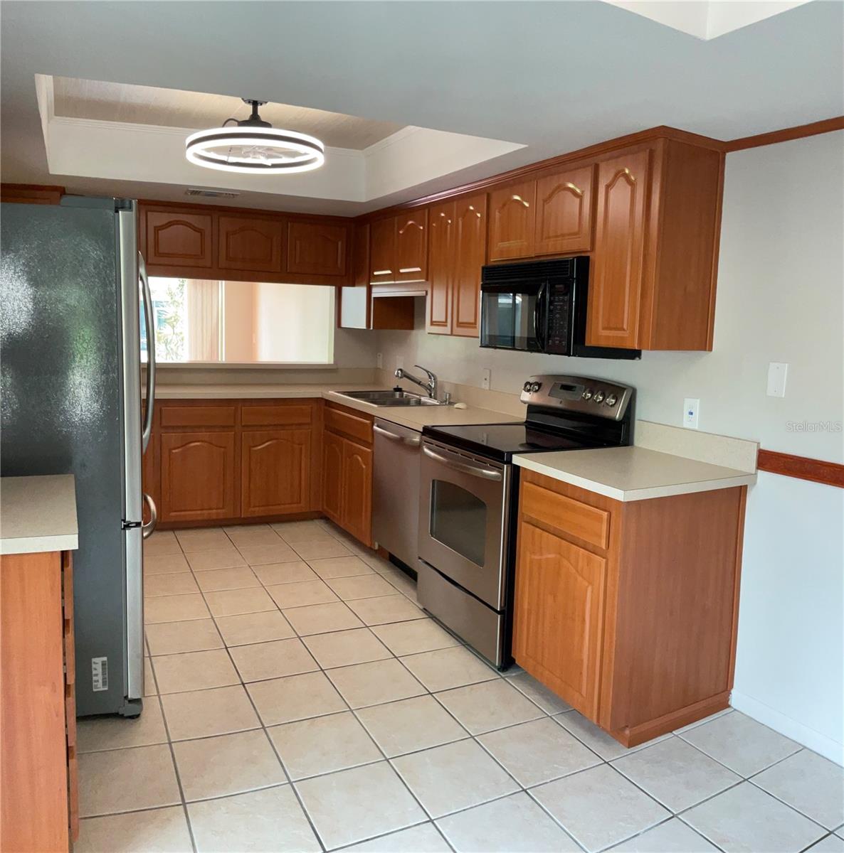 LAKE OF THE WOODS SEC 12 TWNHS - Residential Lease