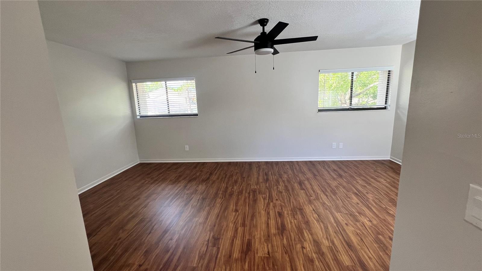 LAKE OF THE WOODS SEC 12 TWNHS - Residential Lease