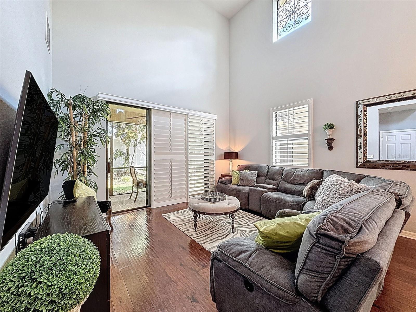 TARPON RIDGE TWNHMS - Residential