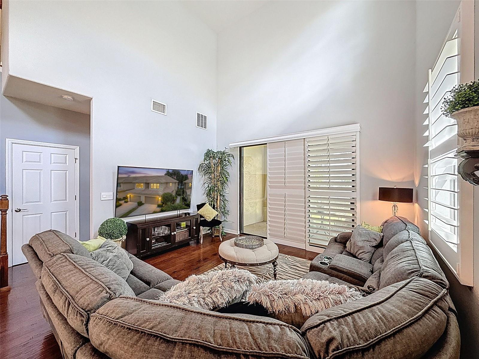 TARPON RIDGE TWNHMS - Residential