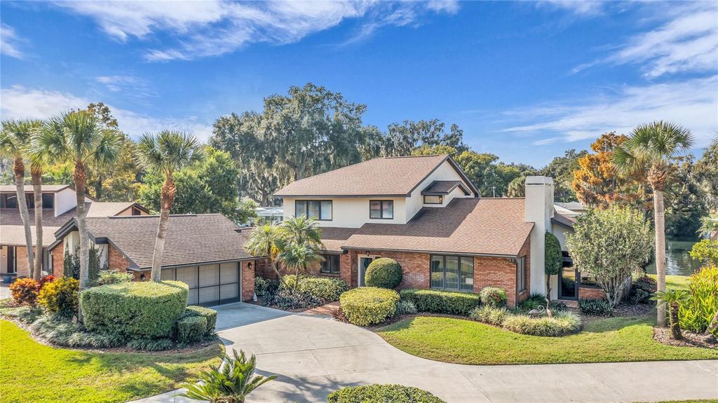 Photo of 104 Acacia Point, Yalaha, FL 34797 (MLS # O6363405)