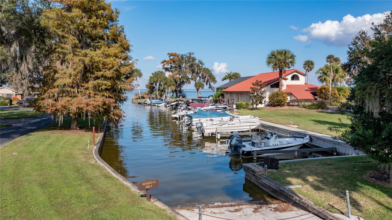 WATERWOOD - Residential