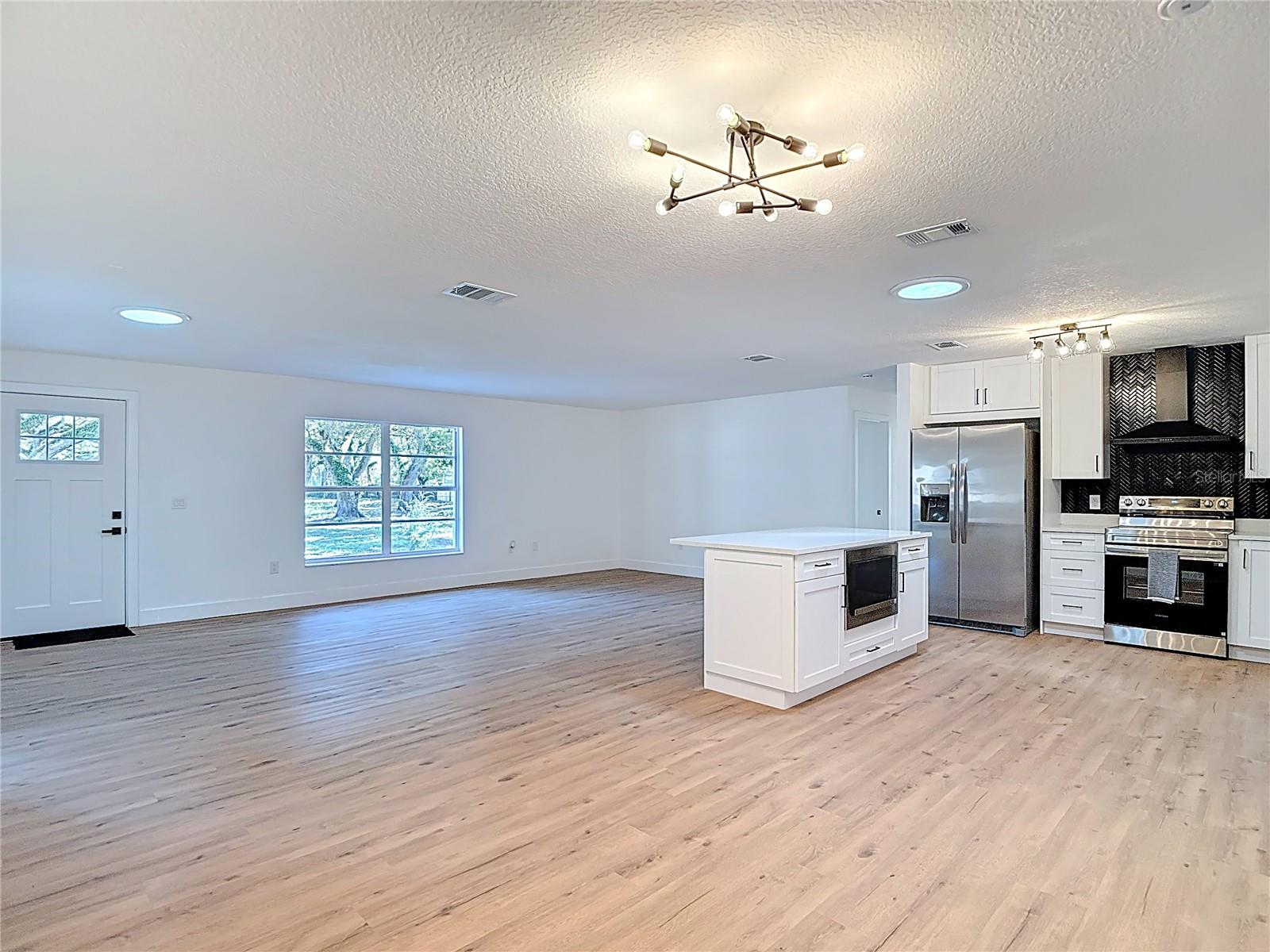 ZEPHYRHILLS COLONY CO - Residential