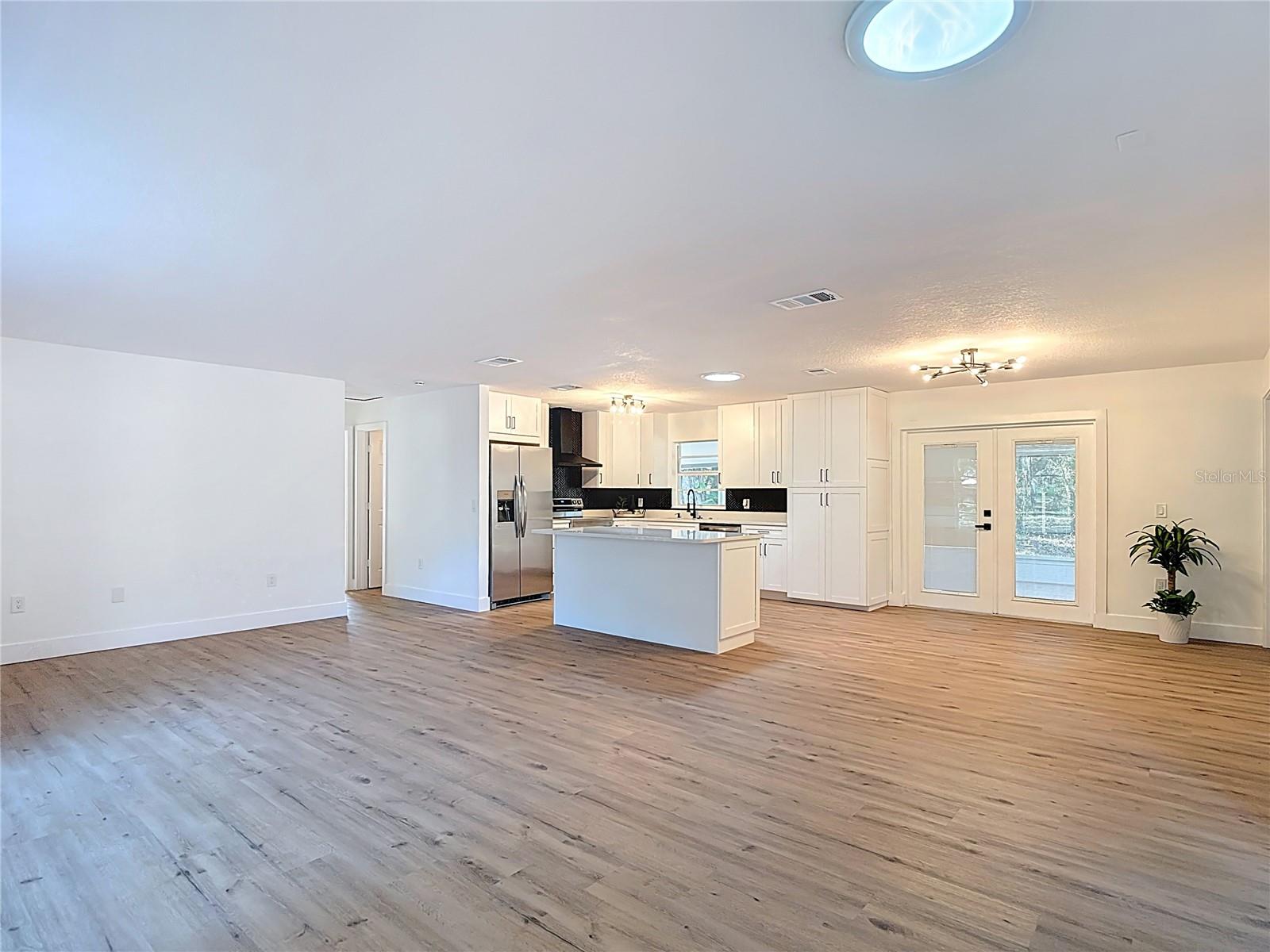 ZEPHYRHILLS COLONY CO - Residential