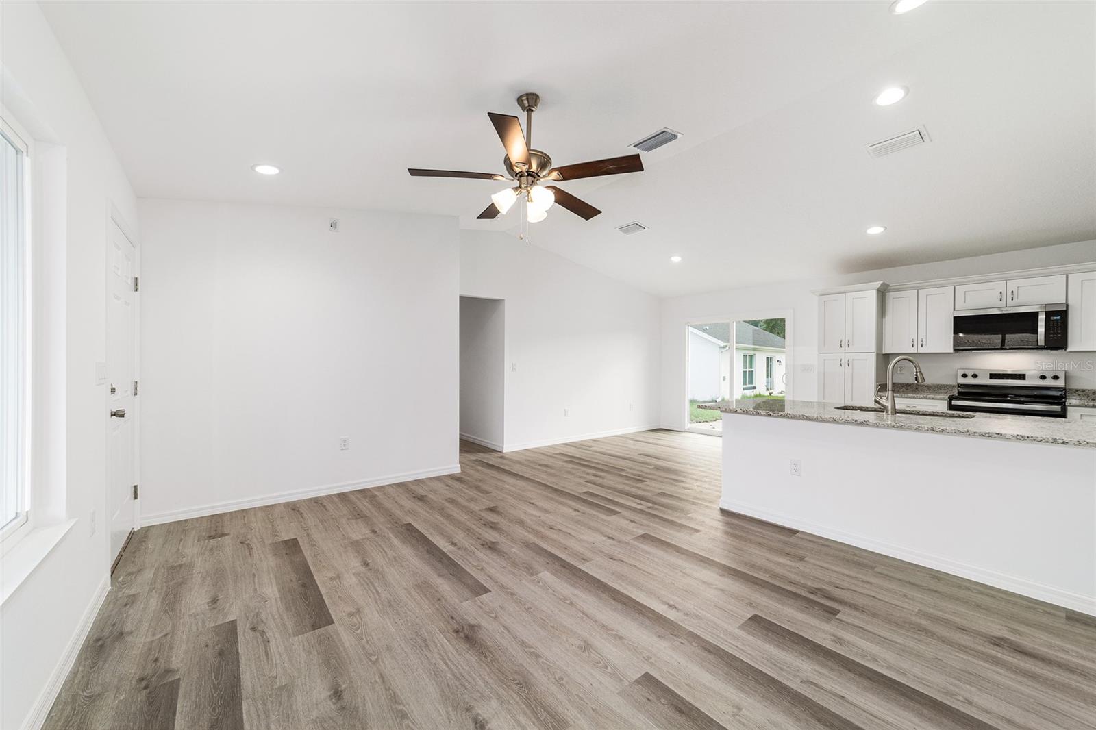 TRAILS EAST - Residential Lease