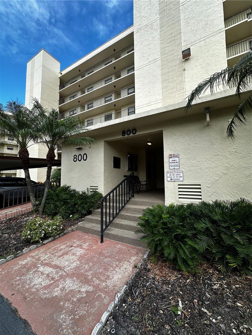Photo of 800 Cove Cay Drive #4F, Clearwater, FL 33760 (MLS # TB8434131)