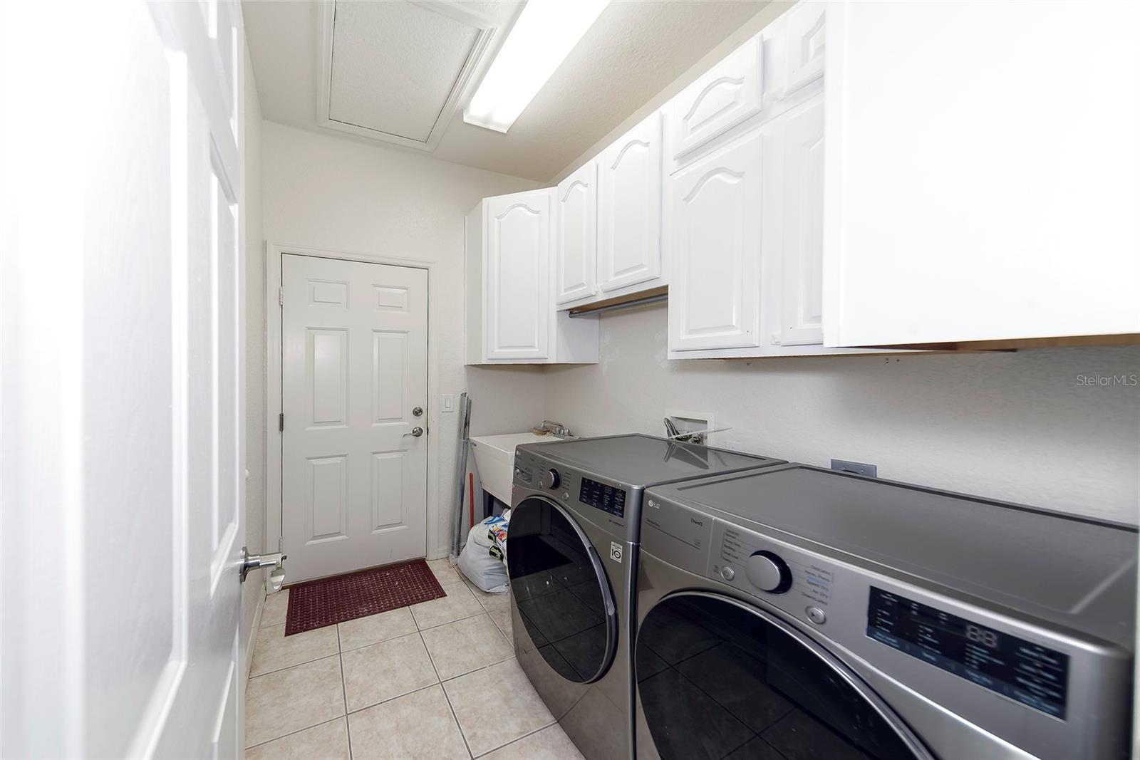 RAINBOW SPGS COUNTRY CLUB ESTATE - Residential