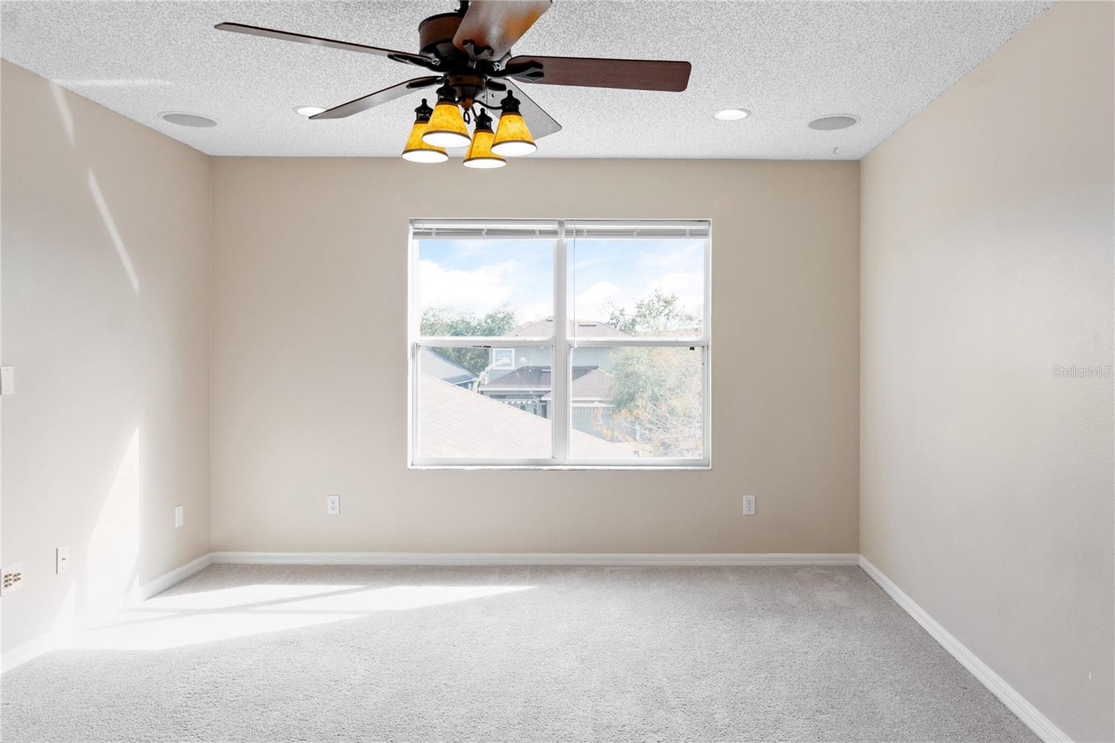 AVALON PARK VILLAGE 06 - Residential Lease