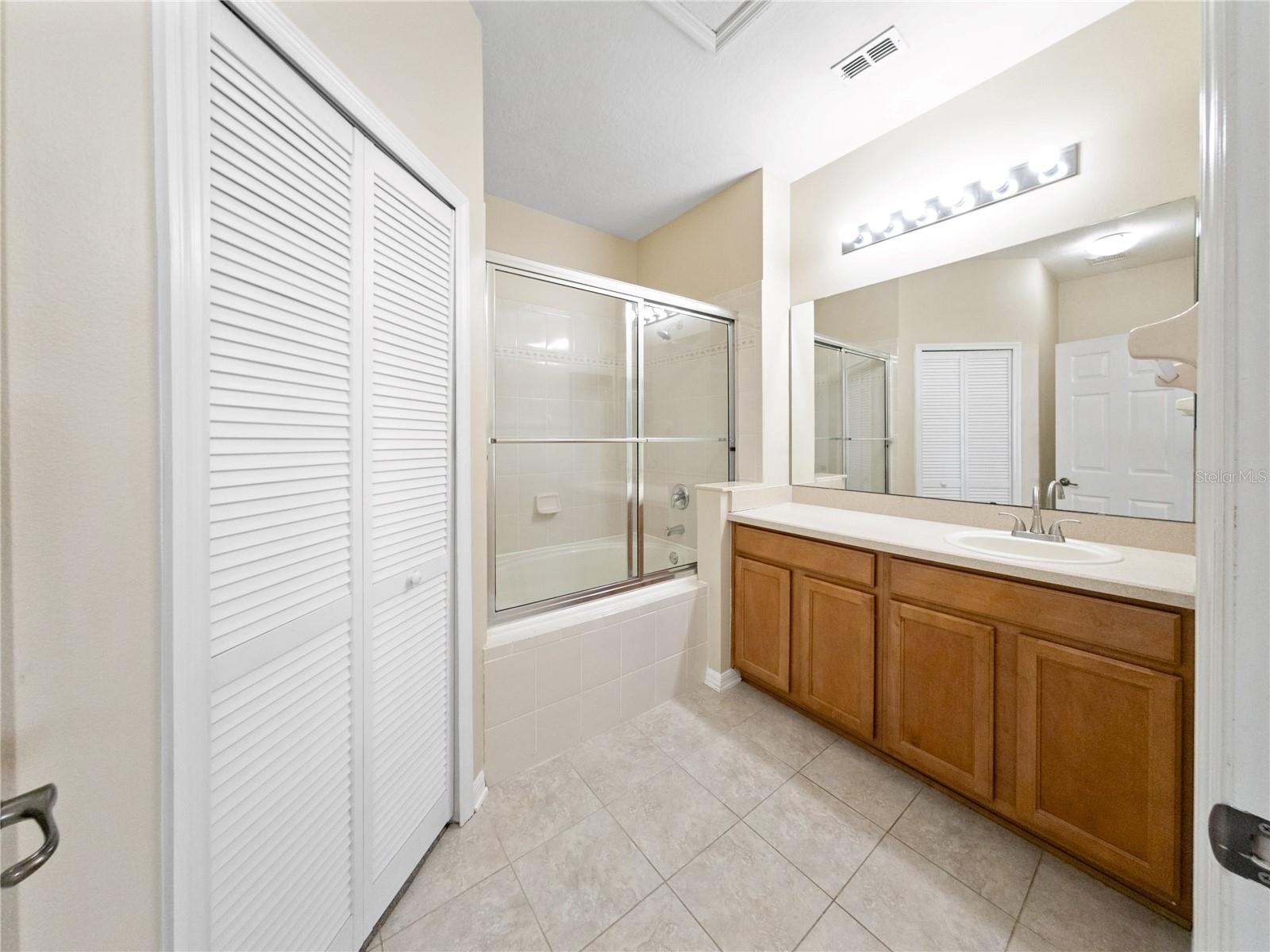 AVALON PARK VILLAGE 06 - Residential Lease