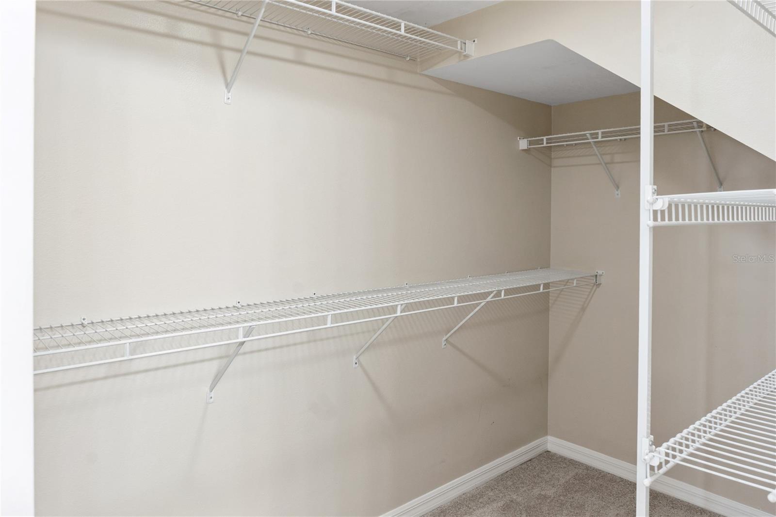 AVALON PARK VILLAGE 06 - Residential Lease