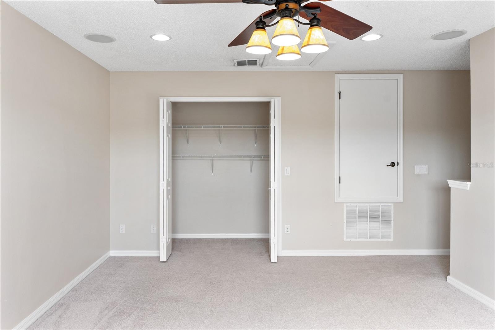 AVALON PARK VILLAGE 06 - Residential Lease