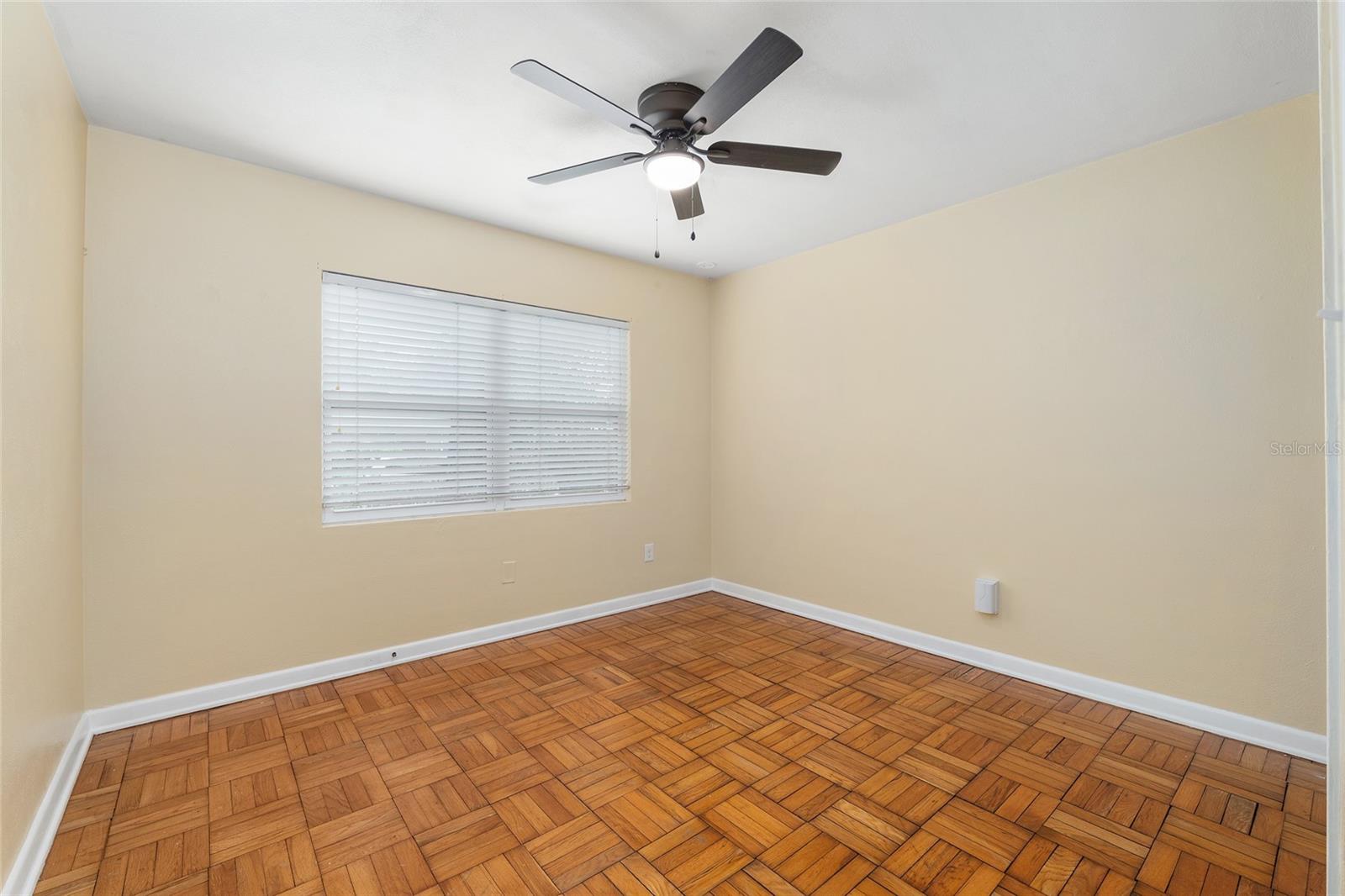 HIGHLAND COURT - Residential